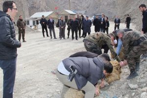 Y&uuml;ksekova'da operasyondan &ouml;nce kurban kesildi
