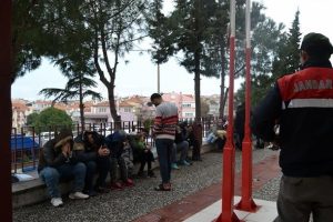 Edirne'de 171 ka&ccedil;ak ve sığınmacı yakalandı