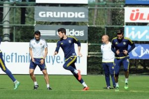 Fenerbah&ccedil;e, Kayserispor ma&ccedil;ı hazırlıklarına başladı