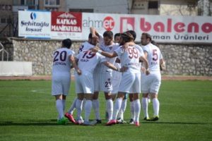 İneg&ouml;lspor'dan altın değerinde 3 puan