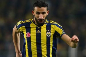 Mehmet Topal, UEFA'da haftanın oyuncusu se&ccedil;ildi