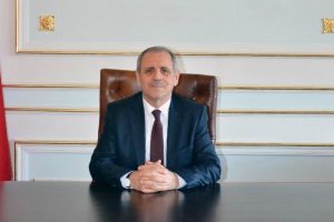 Tekirdağ Valisi Salihoğlu kalp krizi ge&ccedil;irdi
