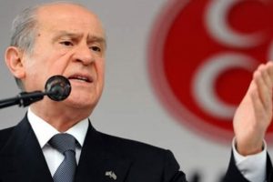 Bah&ccedil;eli bu kez Twitter'dan bombaladı