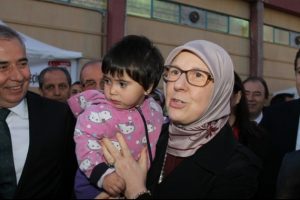 Bakan Ramazanoğlu: "İzmir'de yaşanan g&ouml;r&uuml;nt&uuml;ler insanlık dışı"