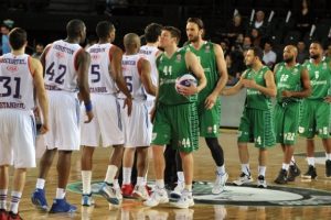 Zorlu ma&ccedil; Efes'in
