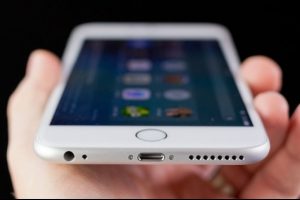 Arka plandaki uygulamaları kapatmak iPhone'un pil &ouml;mr&uuml;n&uuml; uzatmıyor