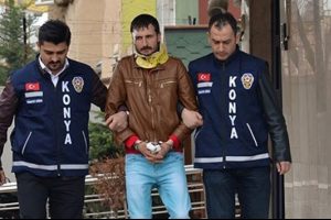 Katili tırnağındaki &ccedil;amur yakalattı