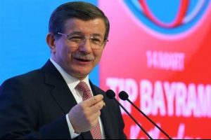 Başbakan Davutoğlu: Doktora şiddet uygulayan tutuklanacak