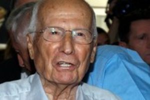 Kenan Evren'in yıkılan evinden gizli kasa &ccedil;ıktı