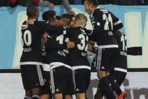 Kartal zirveye u&ccedil;tu