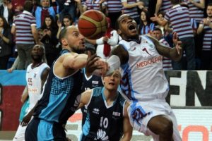 Trabzonspor MP evinde galip