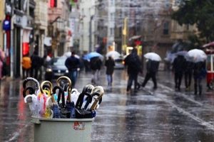Hava durumu sert d&uuml;şt&uuml; kar geliyor!