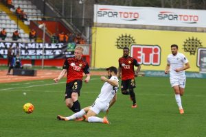 Eskişehirspor, Akhisar Belediyespor ile berabere kaldı