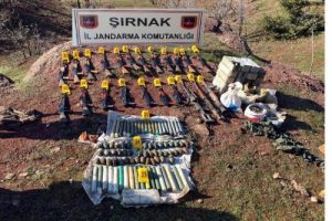 Şırnak'ta PKK silahları ele ge&ccedil;irildi