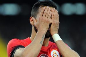 Galatasaray, deplasmandaki k&ouml;t&uuml; performansına bir ma&ccedil; uzaklıkta