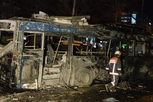 Ankara'daki patlama yerinden g&ouml;r&uuml;nt&uuml;ler