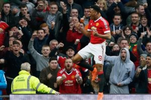 Martial United'ı ipten aldı