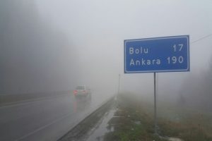 Bolu Dağında g&ouml;r&uuml;ş mesafesi d&uuml;şt&uuml;