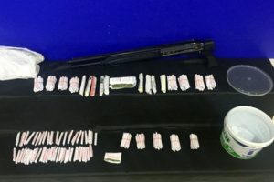 Adana'da uyuşturucu operasyonunda 28 g&ouml;zaltı