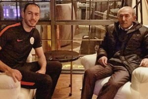 Umut Bulut, doğum g&uuml;n&uuml;nde babasını toprağa verecek