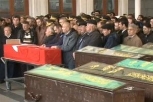 Ankara'da hayatını kaybedenleri cenaze namazı kılındı