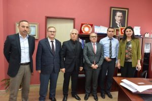 Bozbey: Sağlık &ccedil;alışanlarının şartları iyileştirilmeli