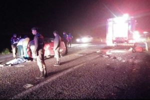 Manisa'da feci kaza: 3 &ouml;l&uuml;, 7 yaralı