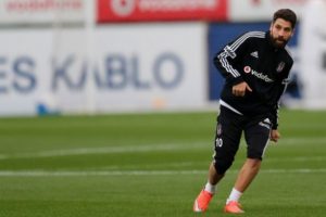 Olcay: "&Ouml;n liberoya yabancı değilim"