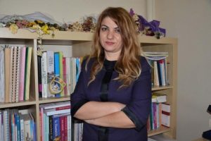 Hamile 10 kadından 1'i şiddet g&ouml;r&uuml;yor