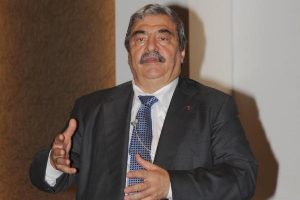 Konukoğlu: Babamın fabrikasında 6 ay yerleri s&uuml;p&uuml;rd&uuml;m