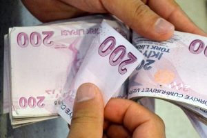 B&uuml;t&ccedil;e 2,4 milyar TL fazla verdi