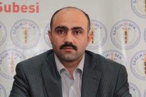 Sağlık &ccedil;alışanlarına sosyal medya yasağı sendikaları b&ouml;ld&uuml;