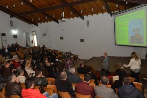 Bursa'da ev ve s&uuml;s hayvanı satıcılarına eğitim