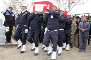 Şehit polis Alag&ouml;z toprağa verildi