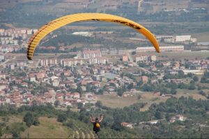 Bursa İneg&ouml;l'de yama&ccedil; paraş&uuml;t&uuml; kursu