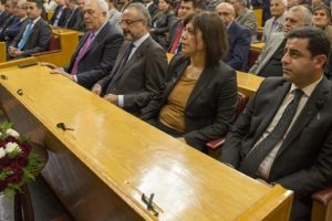 HDP Grup toplantısında dikkat &ccedil;eken ayrıntı!