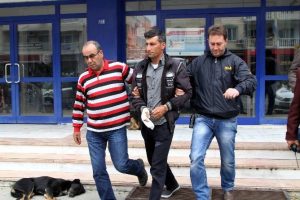 Hırsız cezaevi firarisi &ccedil;ıktı