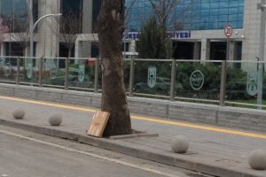 Ankara B&uuml;y&uuml;kşehir &ouml;n&uuml;nde ş&uuml;pheli paket alarmı