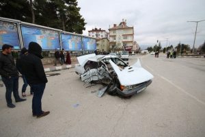 Konya'da zincirleme kaza: 1 &ouml;l&uuml;, 3 yaralı