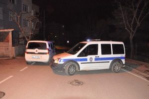 Tartıştığı kişiyi silahla bacağından yaraladı