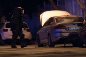Ankara'da bomba y&uuml;kl&uuml; ara&ccedil; alarmı!