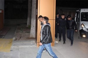 Ter&ouml;r ş&uuml;phelileri sağlık kontrol&uuml;nden ge&ccedil;irildi