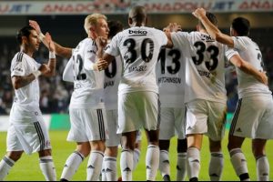 Beşiktaşlı futbolcular: "Şimdi Fenerbah&ccedil;e d&uuml;ş&uuml;ns&uuml;n"