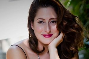 Demet B&uuml;y&uuml;kkol artık 'G&uuml;l' soyadını kullanacak