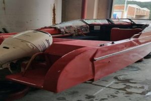 Tekne &ccedil;alıp sığınmacı taşıyorlar