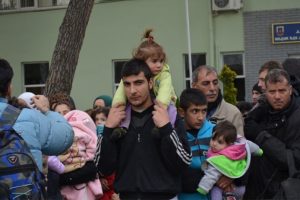 Sığınmacılar ka&ccedil;tıklarına bin pişman