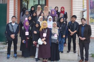 Tayland'dan geldiler, Bursa'daki m&uuml;ltecilere el uzattılar...