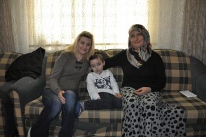 61 ayrı ameliyat ge&ccedil;irdi! Bursalı minik Kayra hayata tutunmak i&ccedil;in yardım bekliyor!