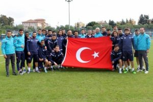 Adana Demirspor'dan ter&ouml;re bayraklı tepki