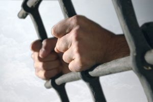 Gen&ccedil; kıza cinsel istismarda bulunan sanığa 13 yıl hapis